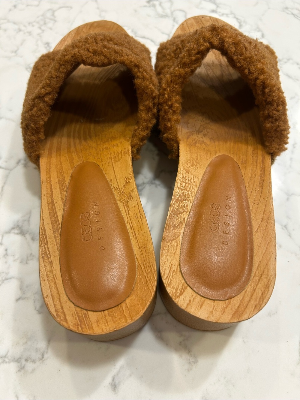 ASOS‎ Brown Teddy Faux Fur Clog Shoes Size 7 - Picture 4 of 7
